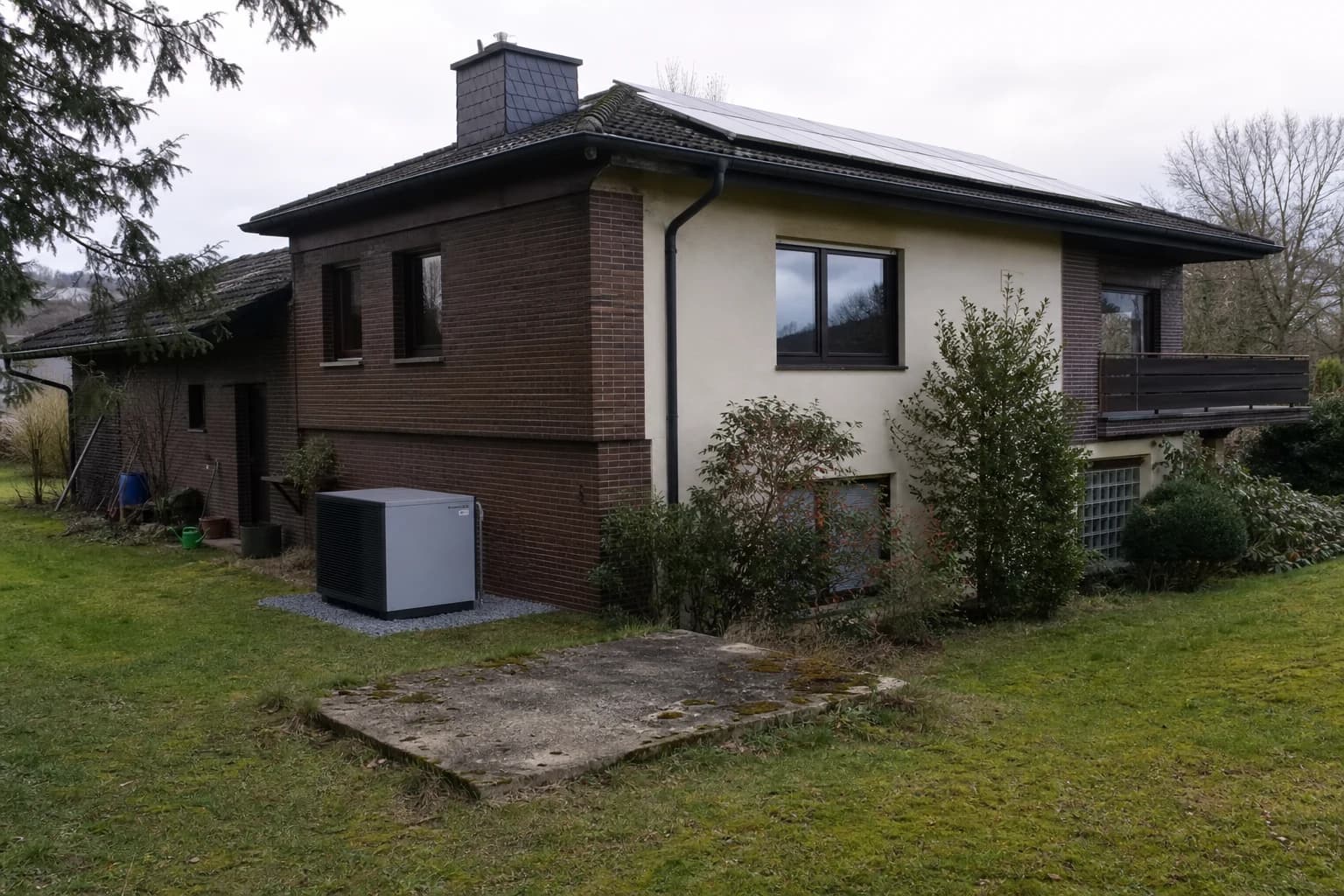 Ländliches Einfamilienhaus von 1977 nach Austausch der Flüssiggasheizung